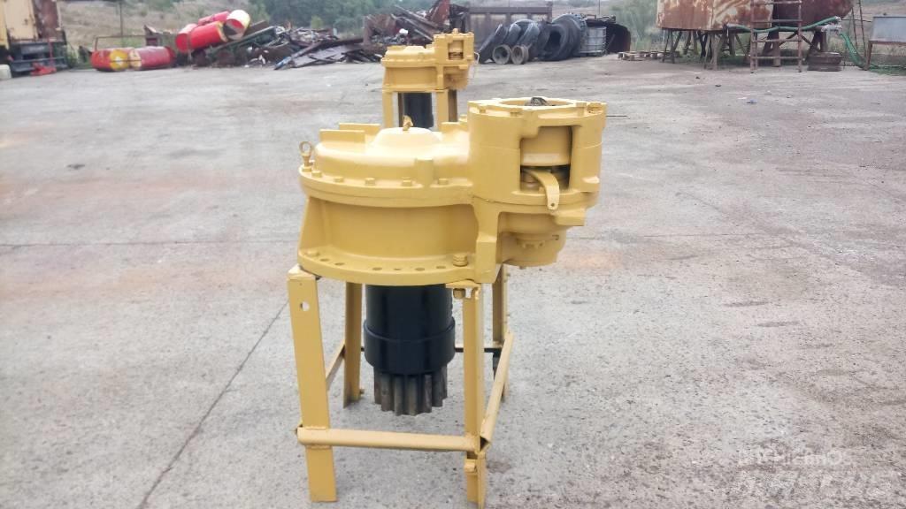 CAT 245 傳動裝置