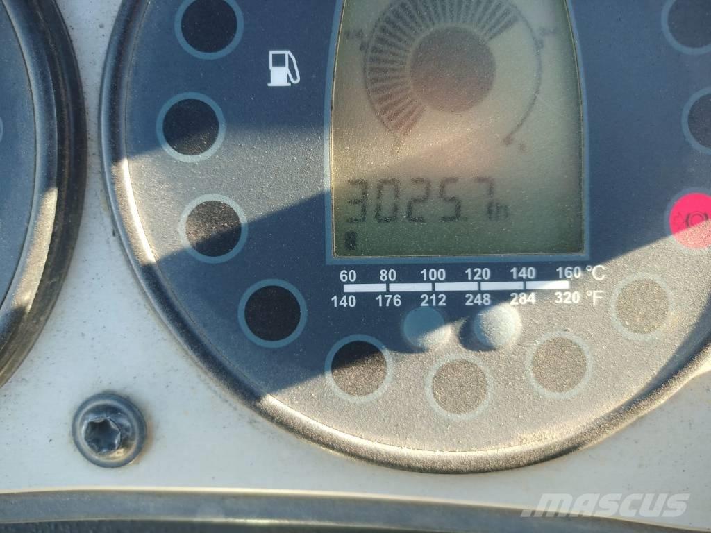 Bomag BW 100 AD-5 雙輪滾壓機