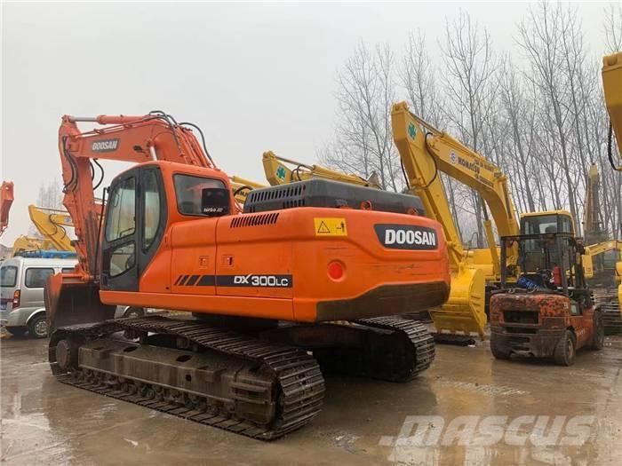 Doosan dx300 履帶式 挖土機/掘鑿機/挖掘機