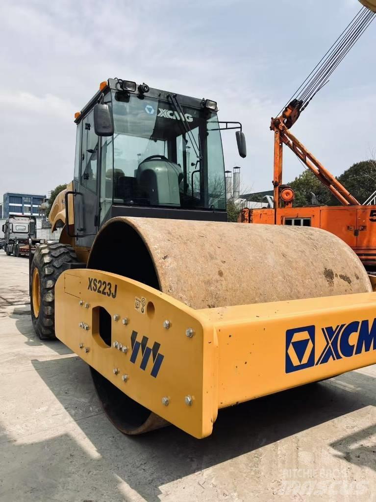XCMG XS 223 J 單輪滾壓機