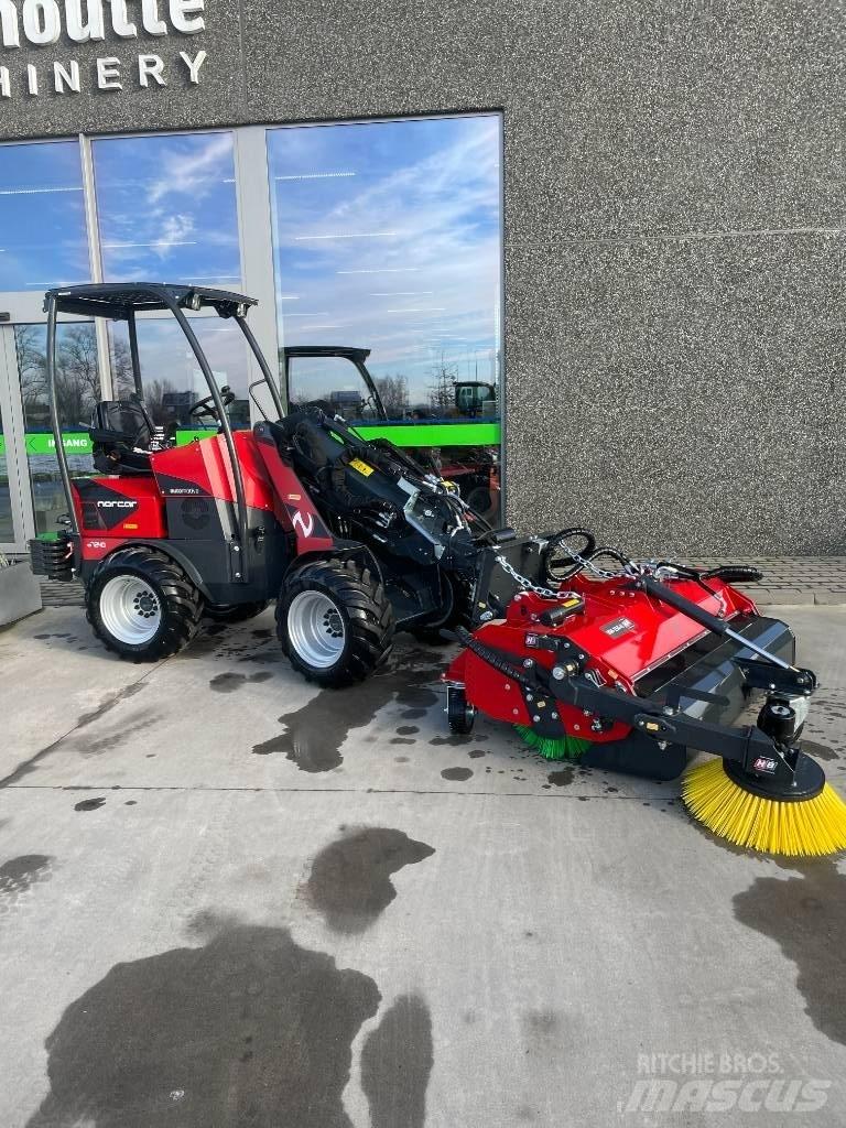 Norcar a7240 伸縮輪式裝載機