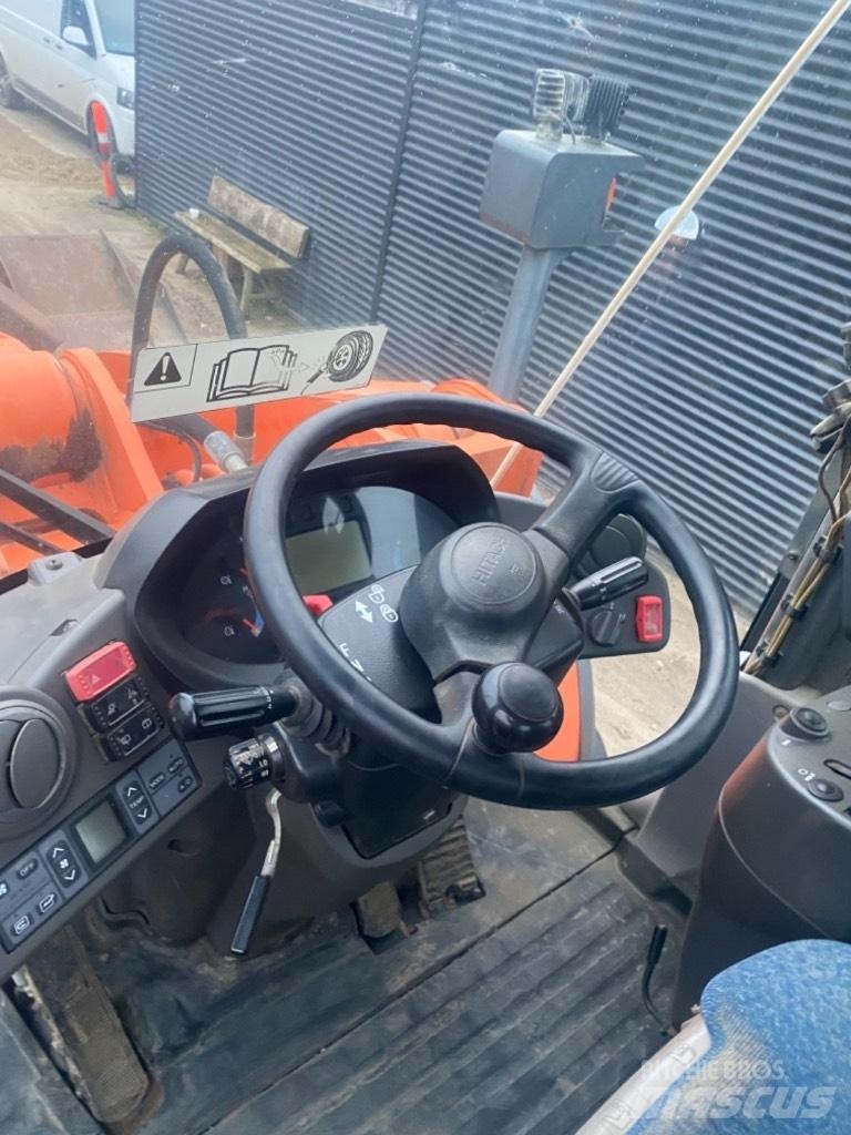 Hitachi ZW 310 輪胎式裝載機