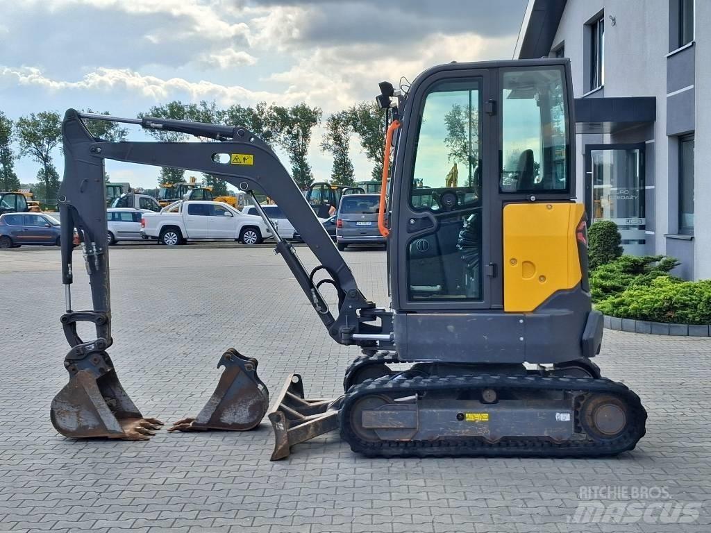Volvo ECR 25 D 小型挖土機/掘鑿機<7t(小型挖掘機)