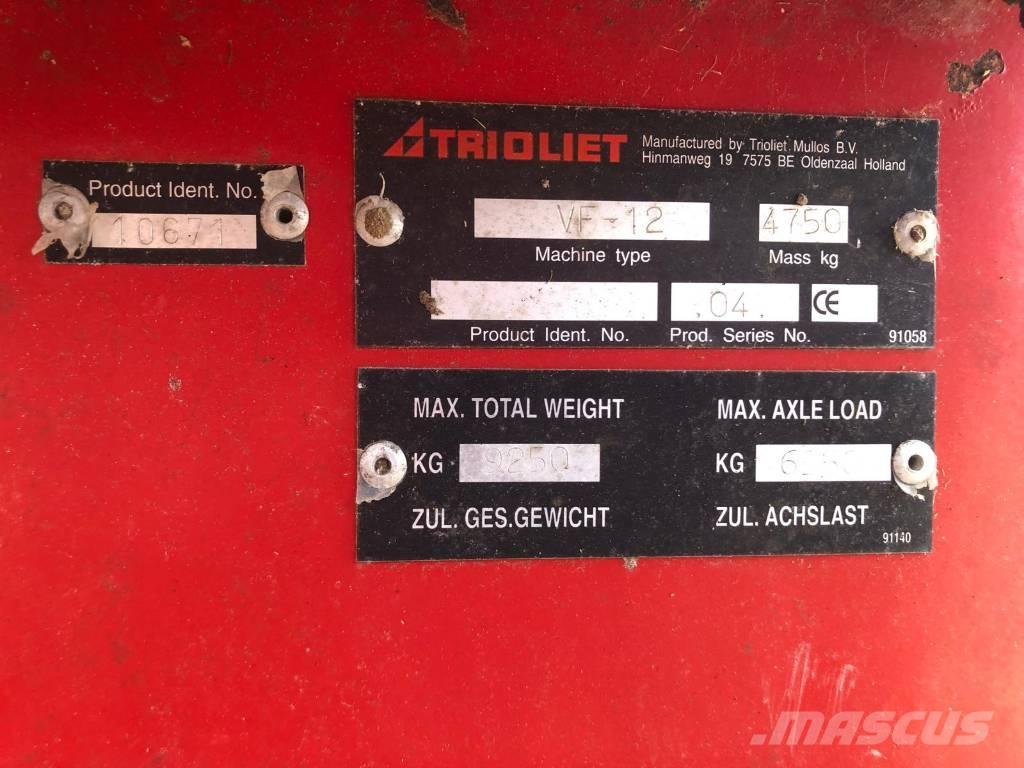 Trioliet VF-12 動物進料機