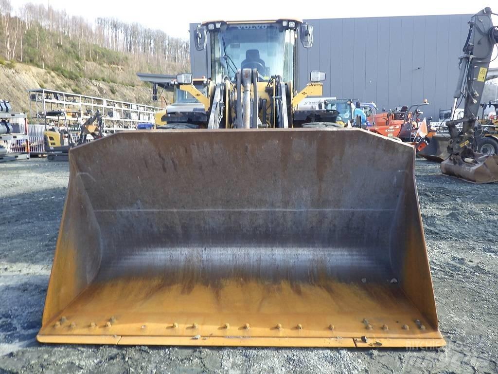 Volvo L 110 H 輪胎式裝載機
