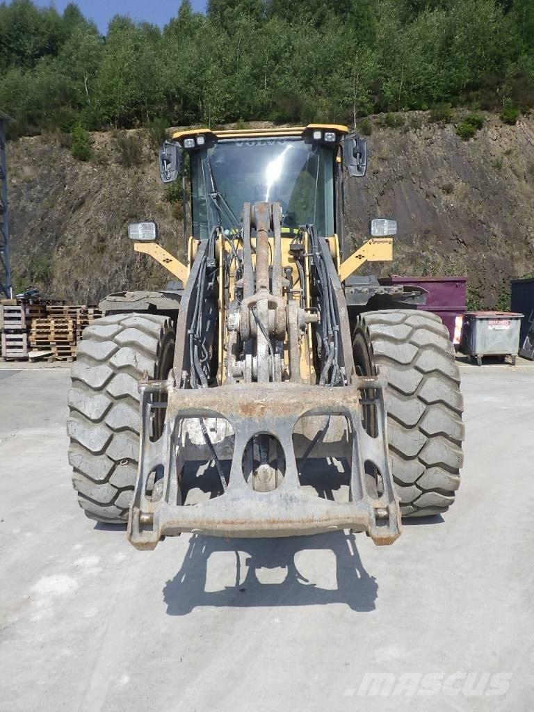 Volvo L 110 H LB 輪胎式裝載機
