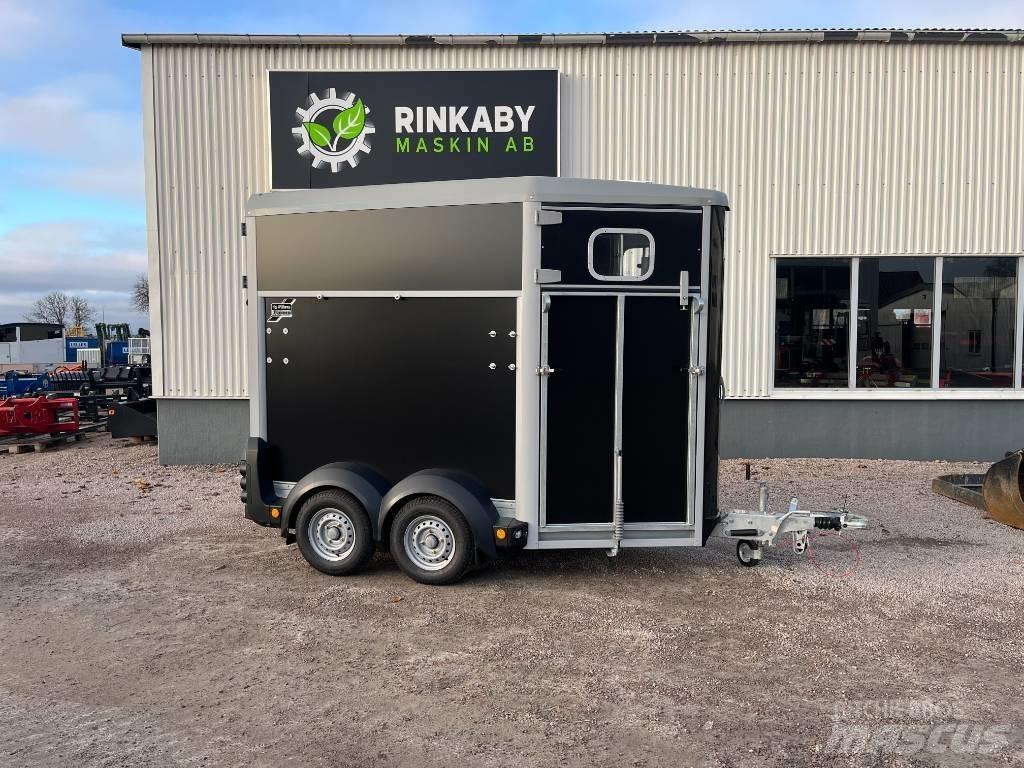 Ifor Williams HB 403 動物運輸半拖車