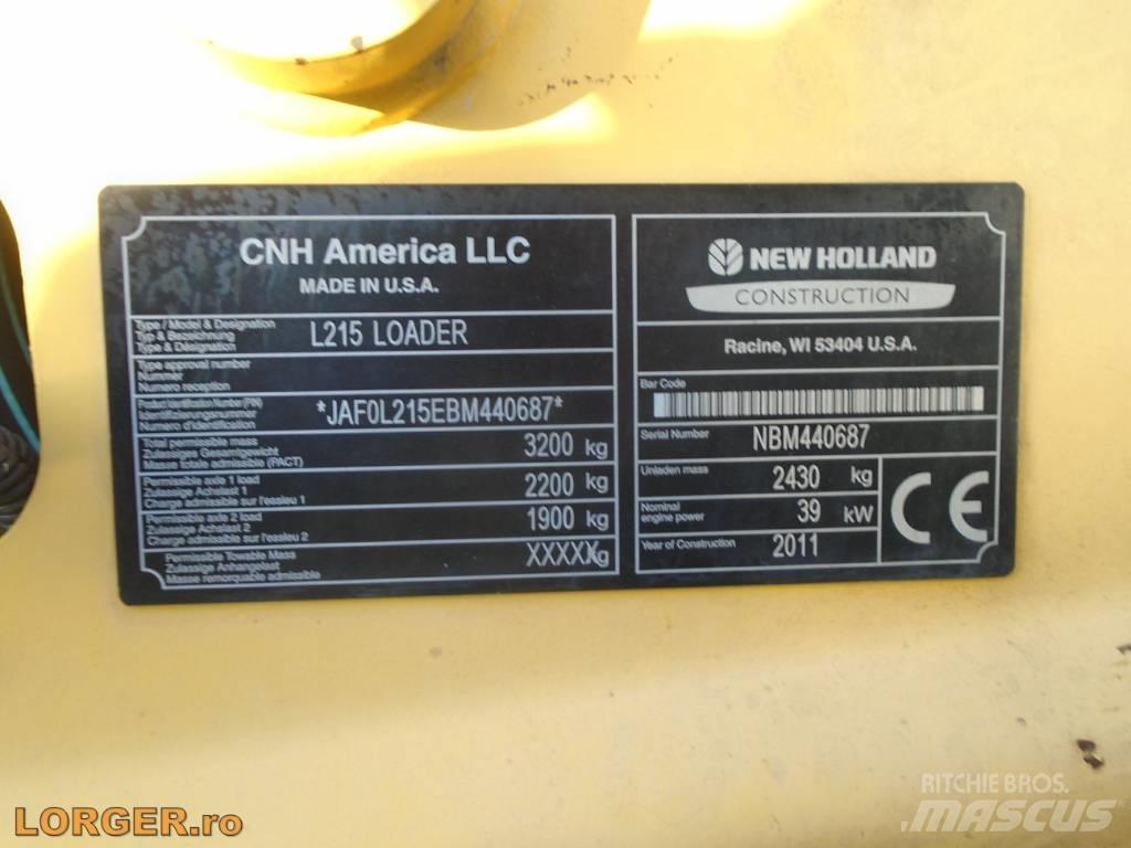 New Holland L 215 滑移轉向裝載機