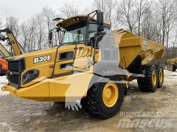 Bell B30E 鉸接式起吊車