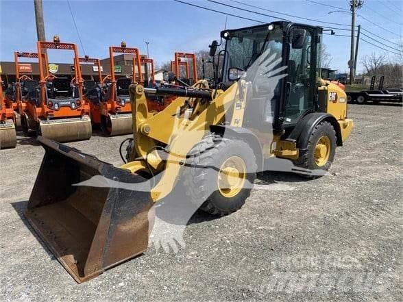 CAT 906M 輪胎式裝載機