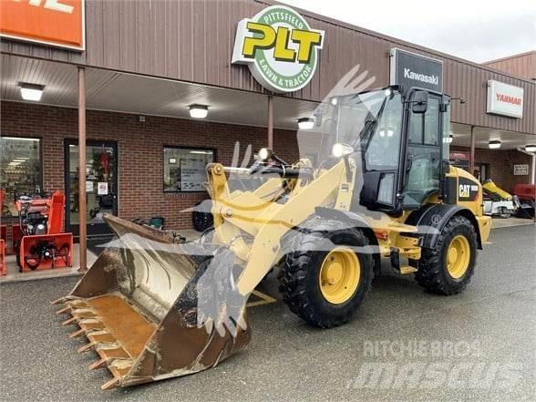CAT 908M 輪胎式裝載機