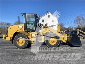 CAT 910 輪胎式裝載機