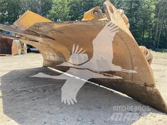CAT D7E 履帶推土機