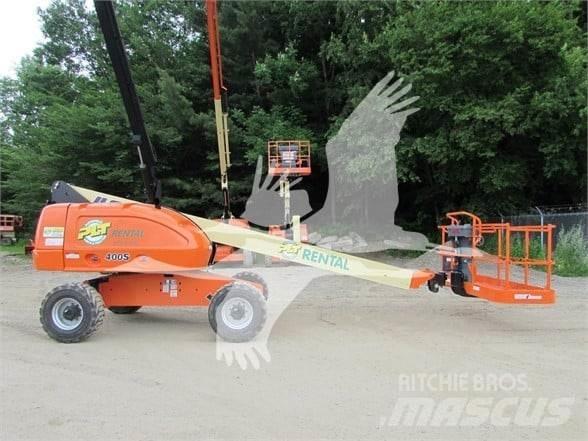 JLG 400S 伸縮臂高空作業車