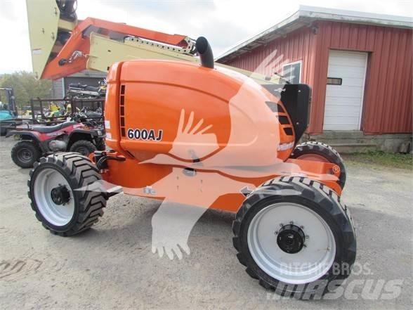 JLG 600AJ 曲臂高空作業車