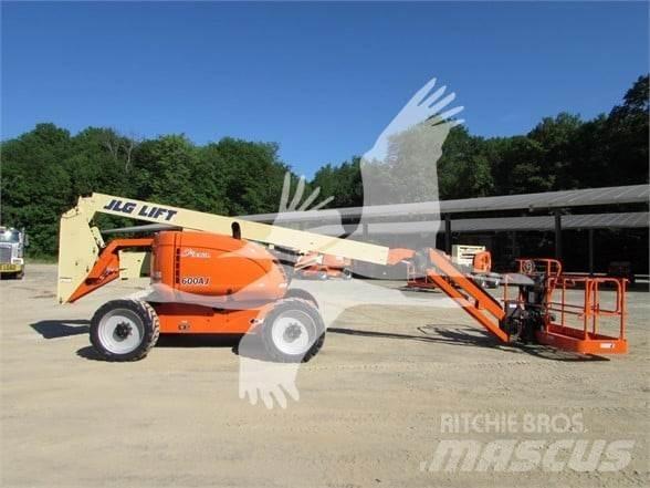 JLG 600AJ 曲臂高空作業車