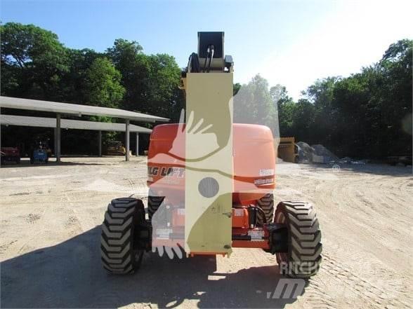 JLG 600AJ 曲臂高空作業車