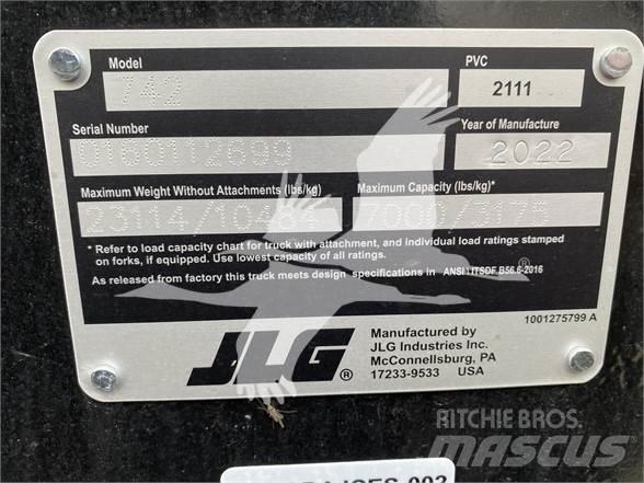 JLG 742 伸縮臂操作車