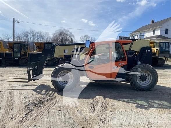 JLG 742 伸縮臂操作車