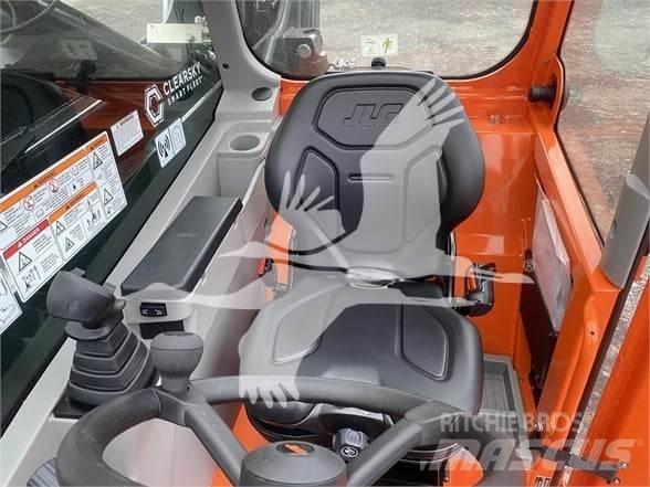 JLG 742 伸縮臂操作車