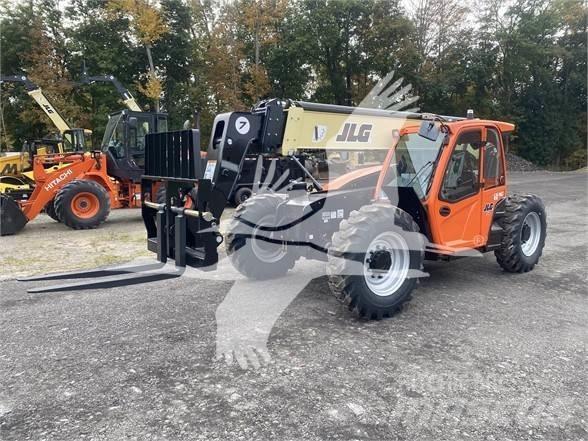 JLG 742 伸縮臂操作車