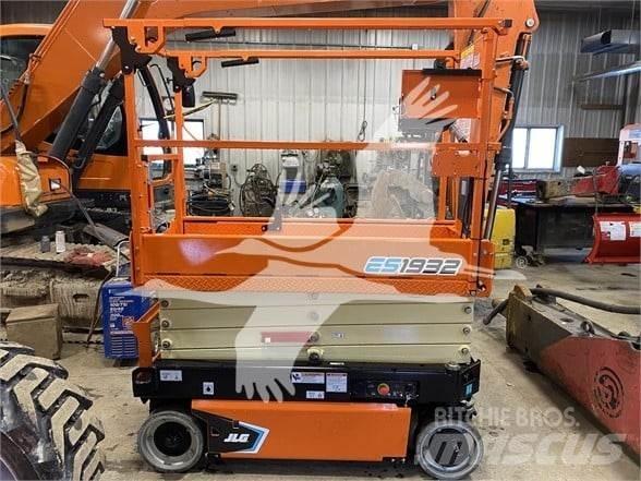 JLG ES1932 剪式升降機