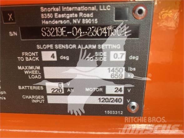 Snorkel S3219E 剪式升降機