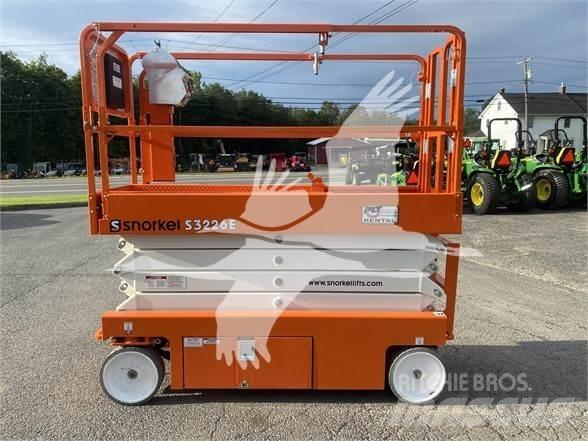Snorkel S3226E 剪式升降機