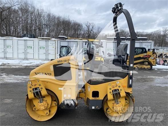 Volvo DD25B 單輪滾壓機