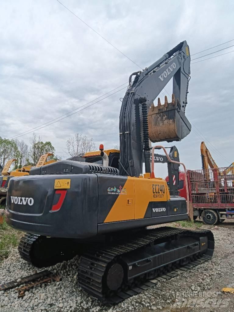 Volvo EC 240 履帶式 挖土機/掘鑿機/挖掘機