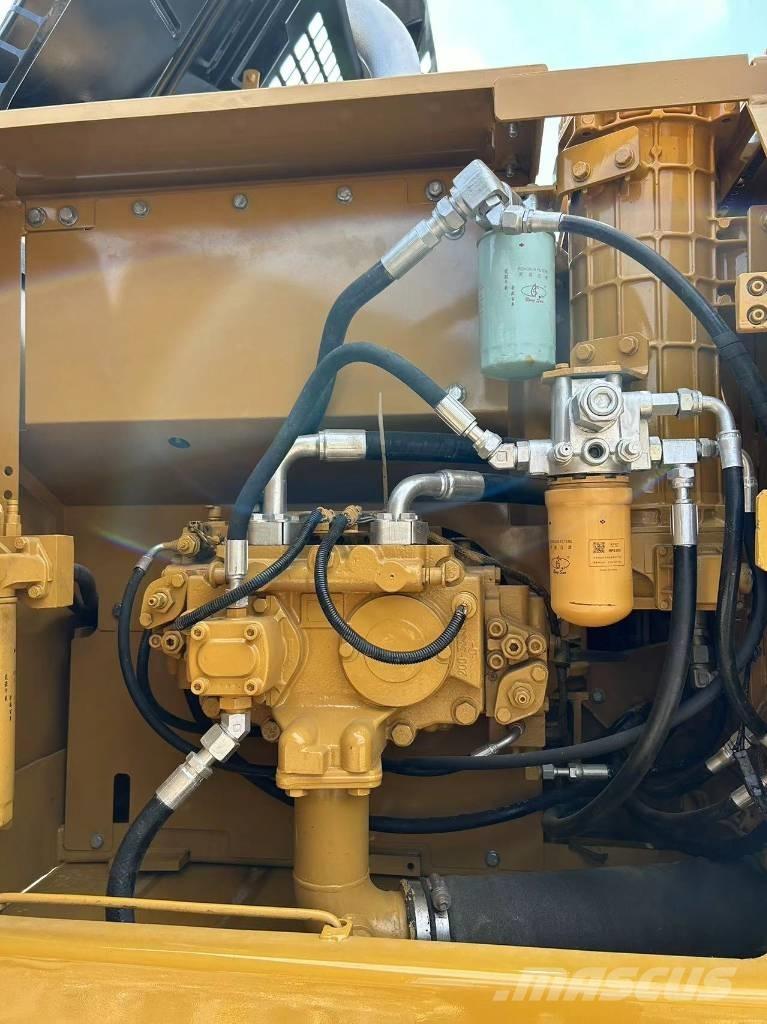 CAT 320 D 履帶式 挖土機/掘鑿機/挖掘機