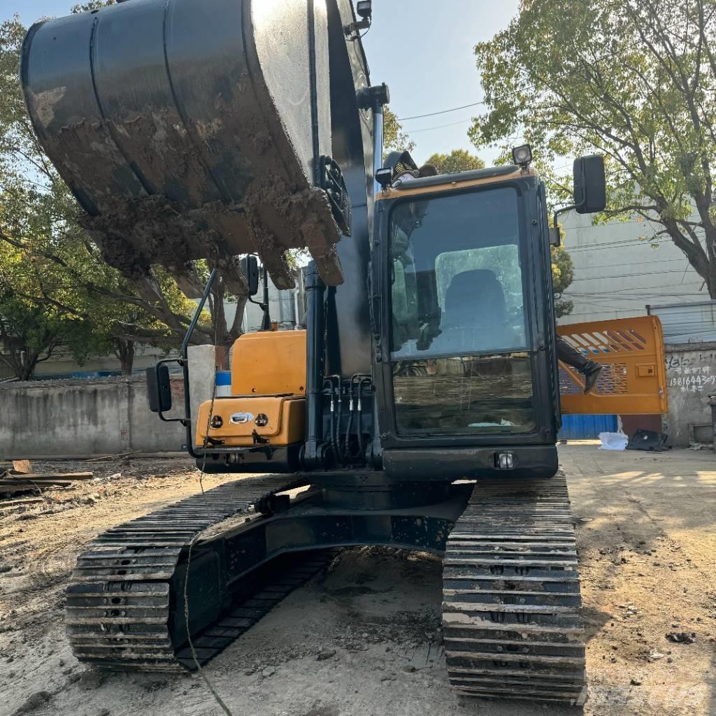 Hyundai 150 小型挖土機/掘鑿機<7t(小型挖掘機)