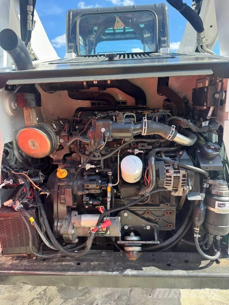 Bobcat T 740 滑移轉向裝載機