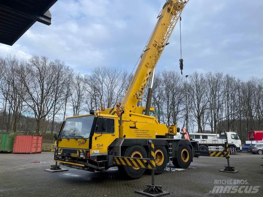 Liebherr LTM1040 全路面起重機/吊車