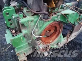 John Deere 6830 Tuz 吊桿和鏟斗