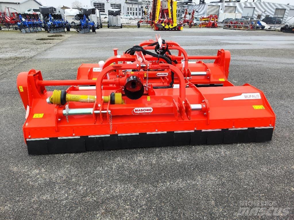 Maschio Bufalo 300 莖葉去葉機