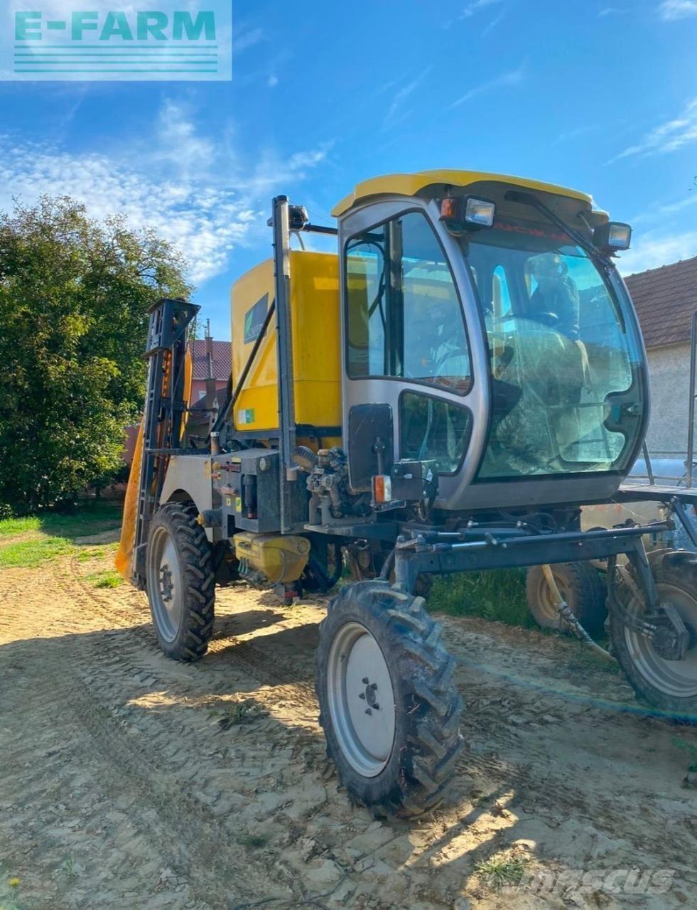 Caffini 2500 牽引式噴霧機