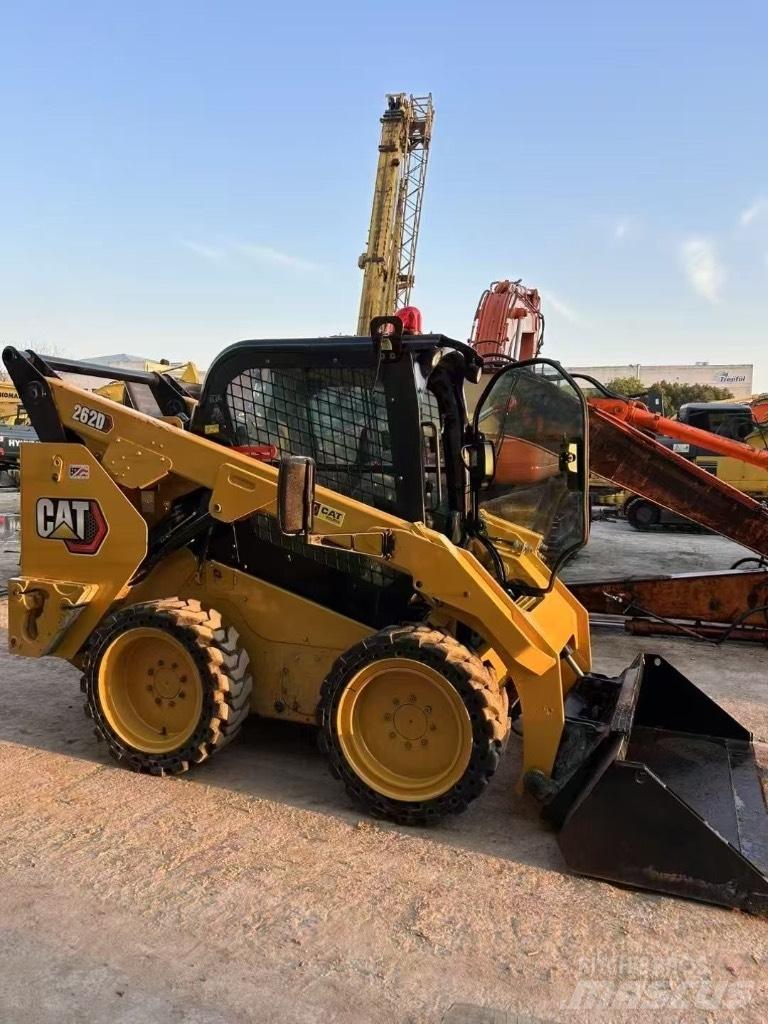 CAT 262 D 滑移轉向裝載機
