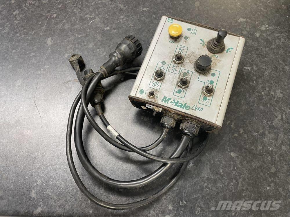McHale C 460 草捆撕碎機、切割機、拆袋機