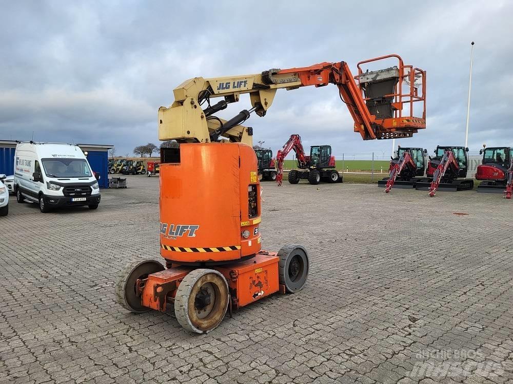 JLG E 300 AJP 曲臂高空作業車