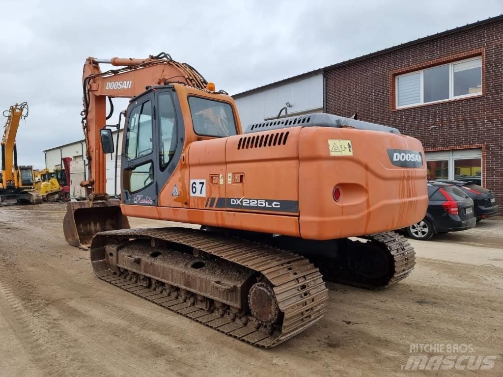 Doosan DX 225 LC 履帶式 挖土機/掘鑿機/挖掘機