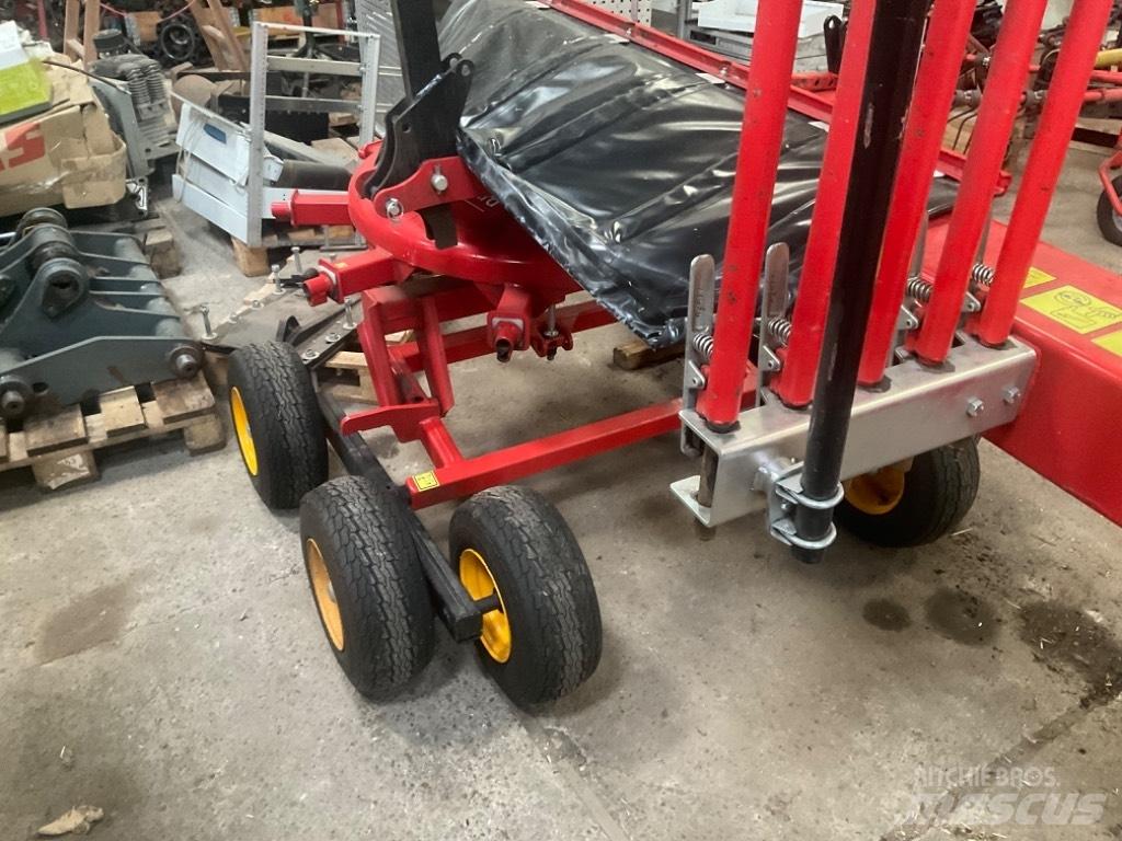 Fransgård Sr 3900 耙與翻草機