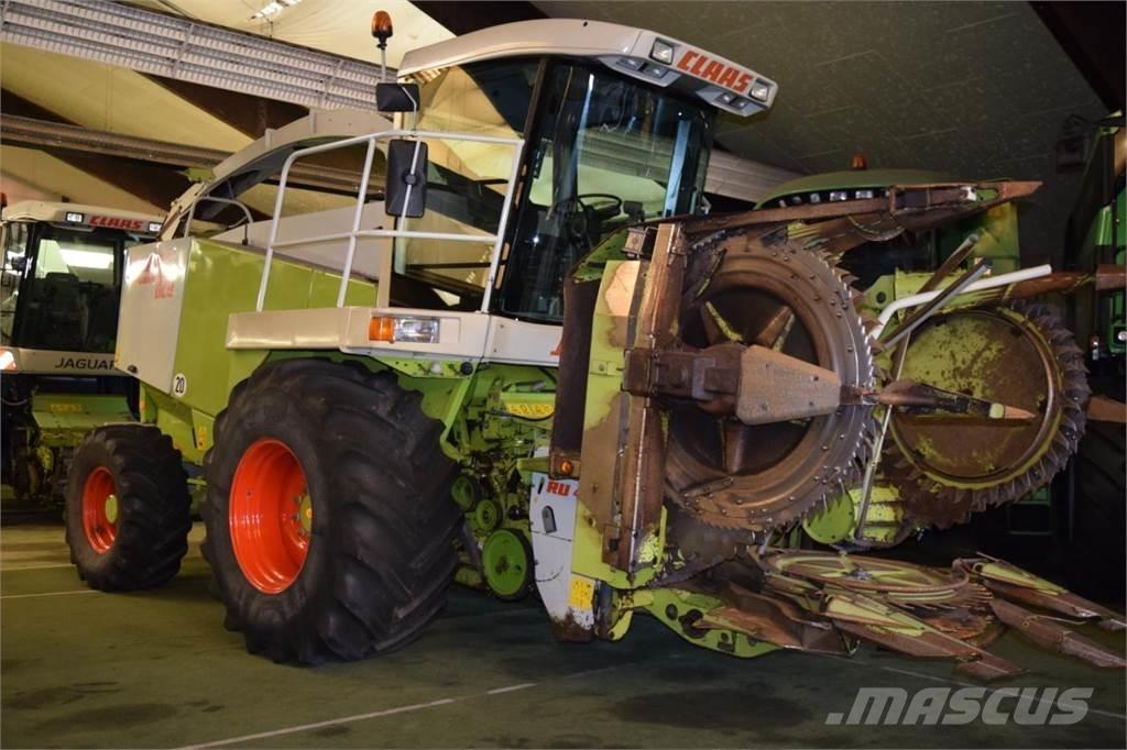 CLAAS Jaguar 820 自走式飼料採集機