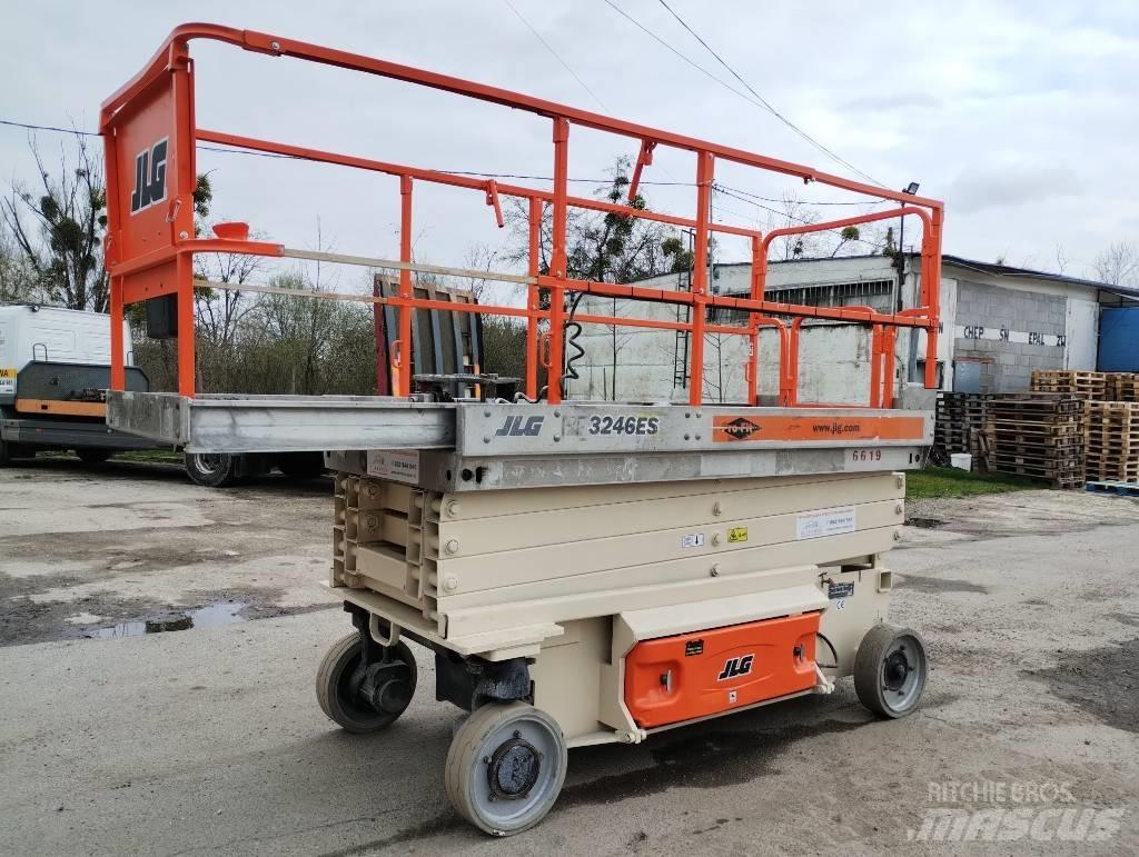 JLG 3246 ES 剪式升降機