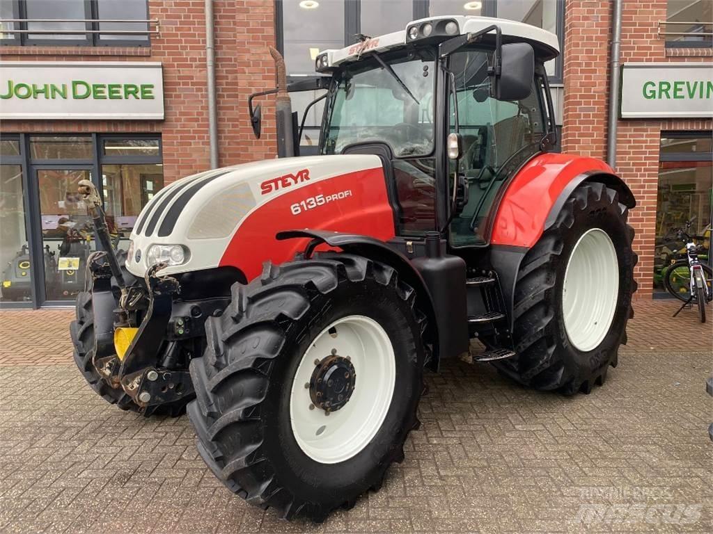 Steyr 6135 Profi 曳引機