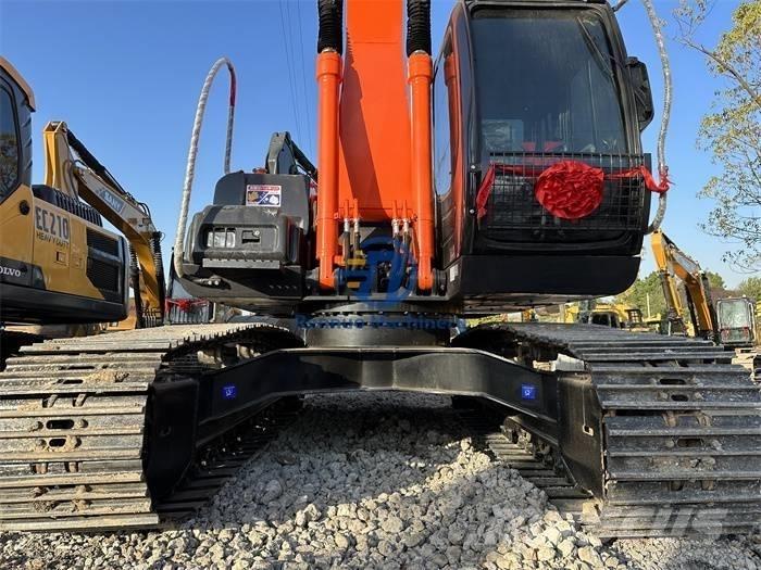 Hitachi ZX 200 履帶式 挖土機/掘鑿機/挖掘機