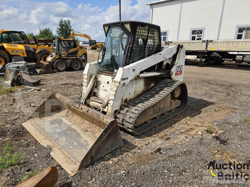 Bobcat T 250 推土機