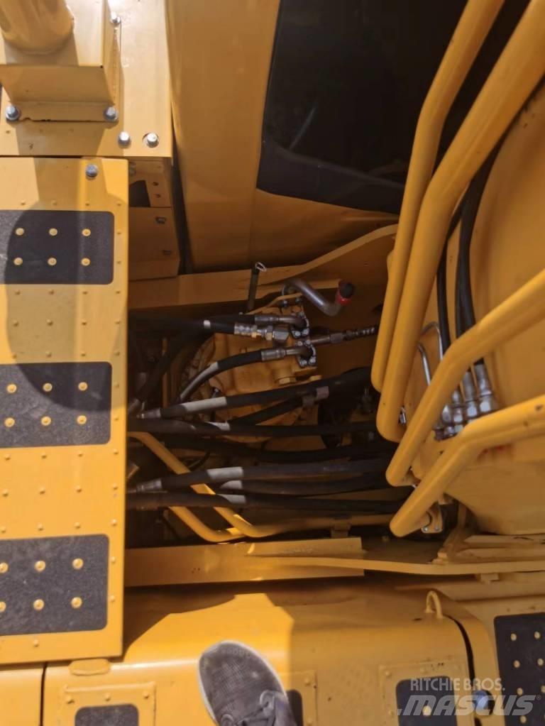 Komatsu PC 200 履帶式 挖土機/掘鑿機/挖掘機