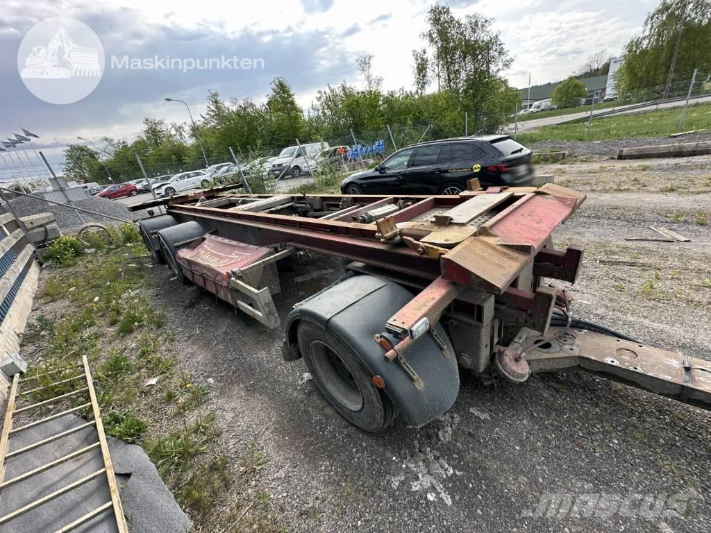 Istrail PKW 186 裝卸式拖車
