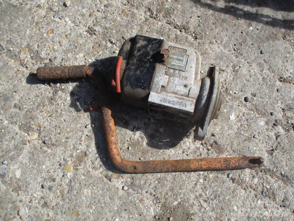 Allis-Chalmers B 曳引機